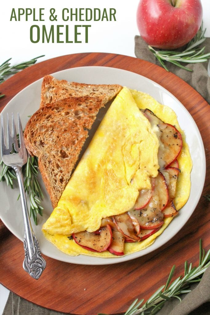 apple cheddar omelette