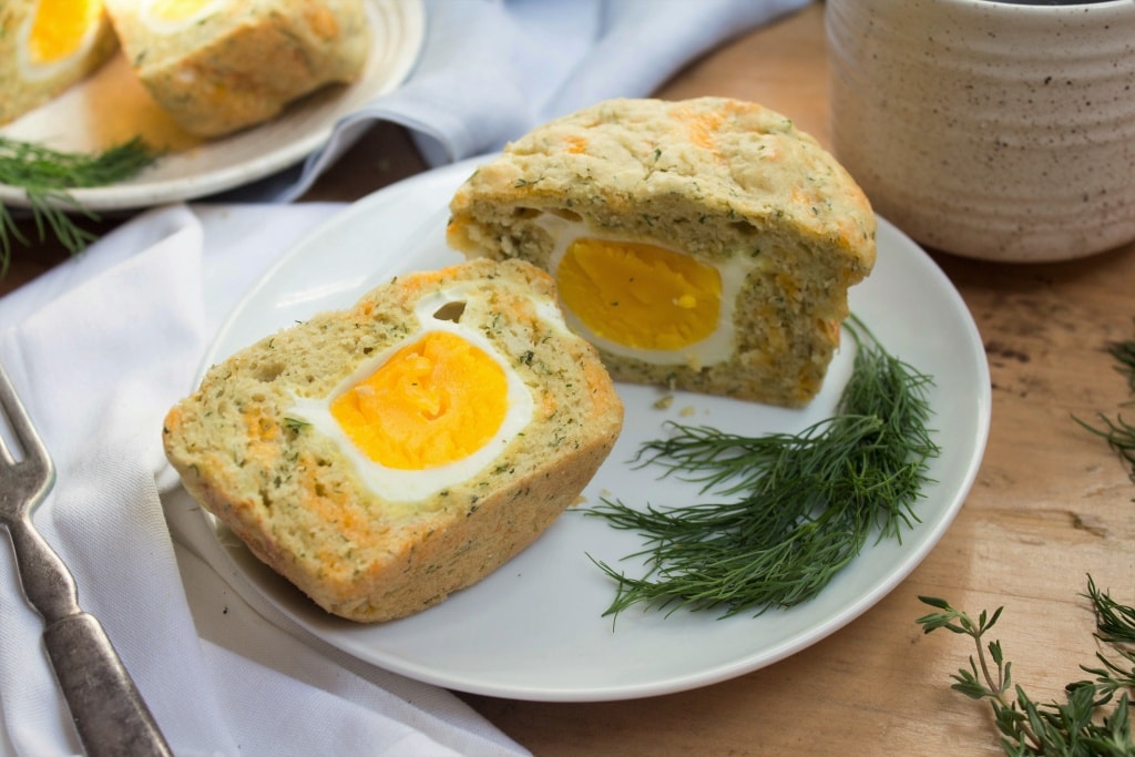 fast easy breakfast egg filled muffins