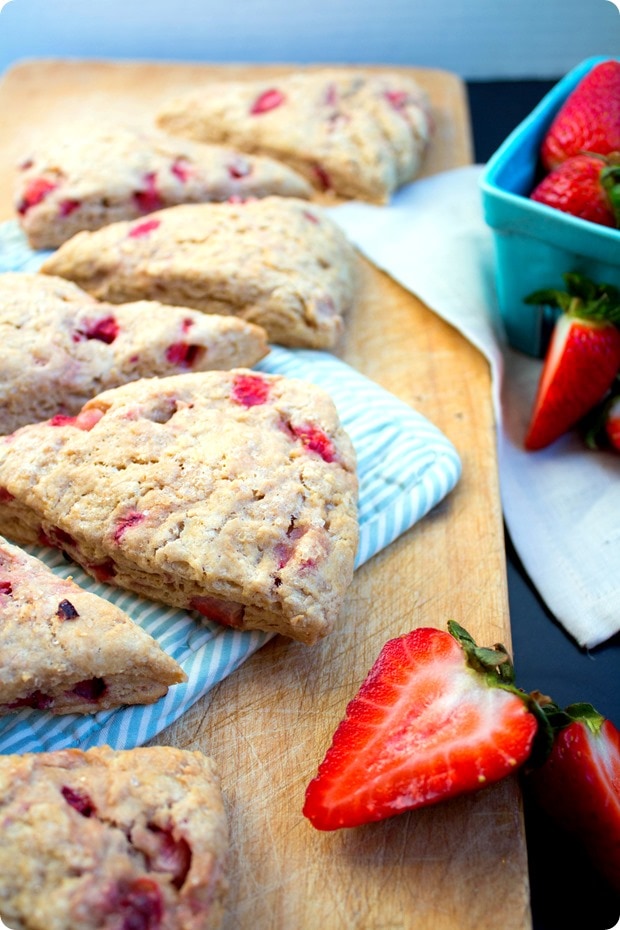 vegan strawberry scones