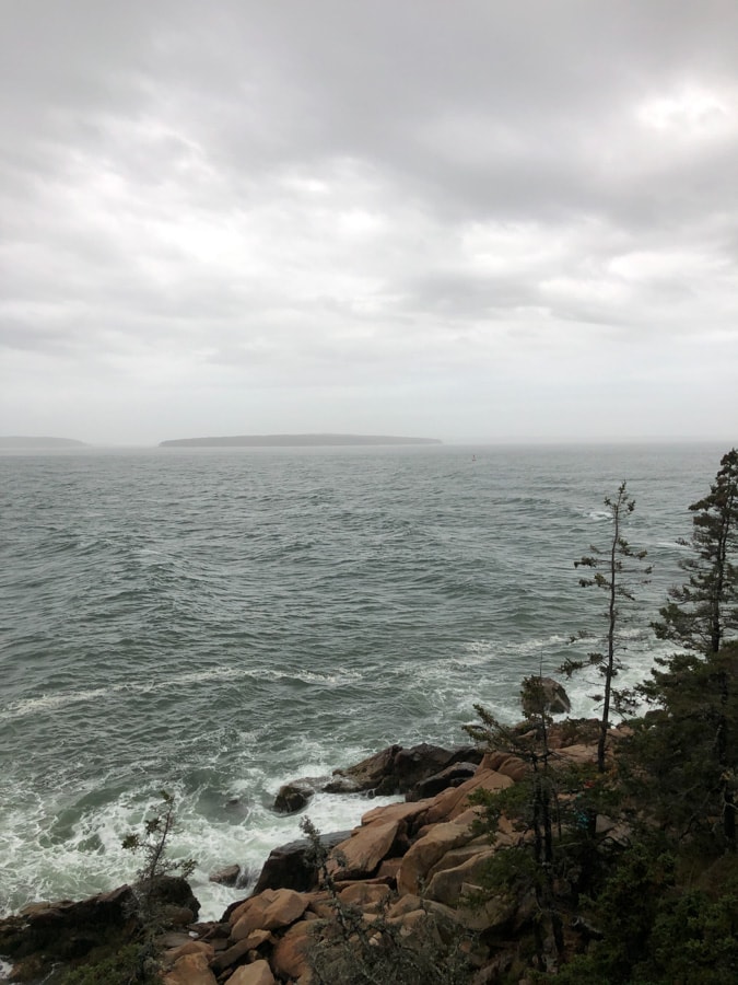 waves crashing on the coast in maine